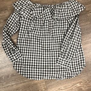Off the Shoulders Gingham blouse